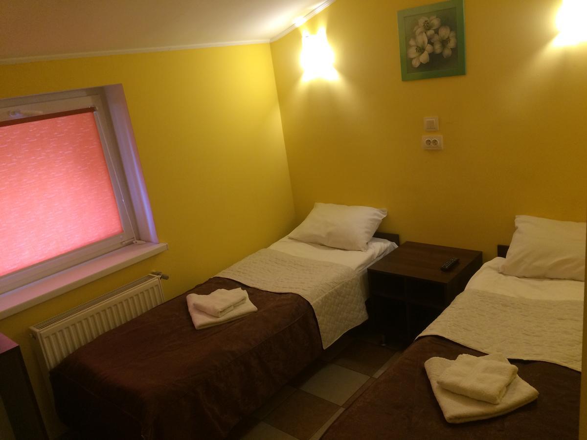 Hotel Travel Лвив Екстериор снимка